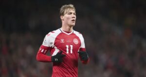 MU sẵn sàng kích hoạt thương vụ Rasmus Hojlund