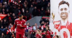 Wolves và Liverpool tri ân Diogo Jota tại Anfield