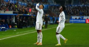 Real Madrid đánh bại Alaves với màn tỏa sáng của Mbappe