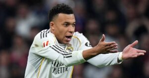 Mbappe tiếp tục lên tiếng đòi nợ PSG